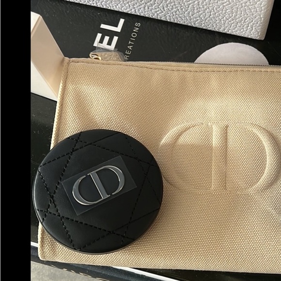 DIOR Compact✨ limited edition ✨ Pocket Mirror & VIP cosmetic clutch bag - Picture 8 of 10